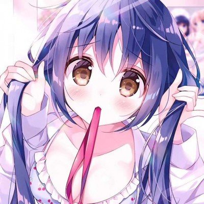 女子借店主手机打电话趁机跑路